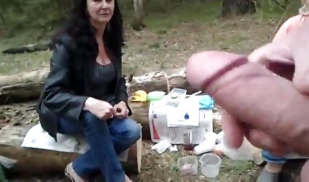 Milf داغ sexپاره خودش را لمس می کند
