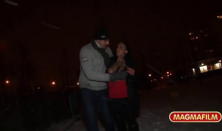 فاحشه سکس برداشتن پرده مالک را راضی می کند - شلغم ثبت می کند
